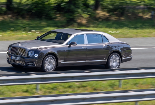 Bentley Mulsanne EWB 2016