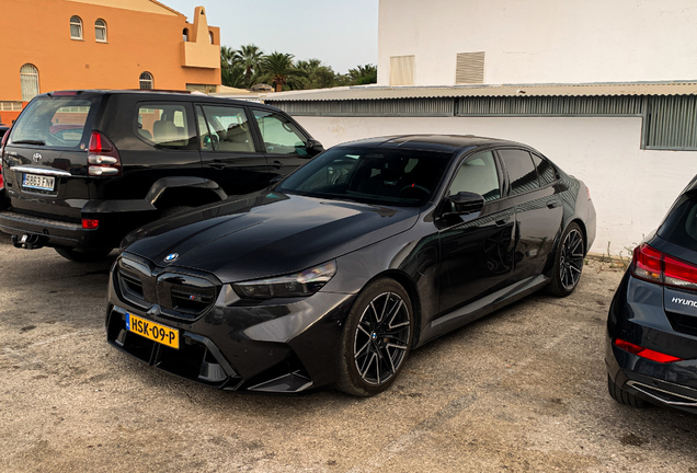 BMW M5 G90