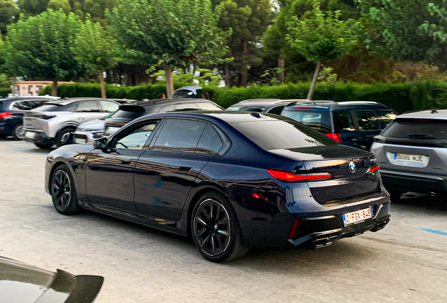 BMW M760e xDrive