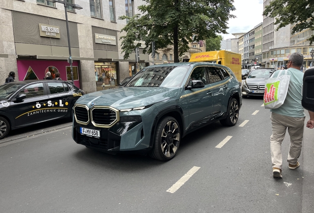 BMW XM G09