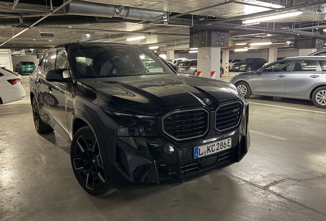 BMW XM G09