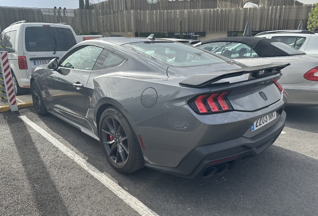 Ford Mustang Dark Horse 2024