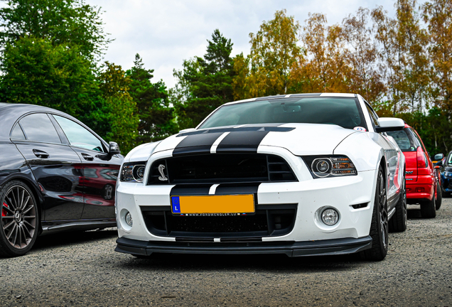Ford Mustang Shelby GT500 2013