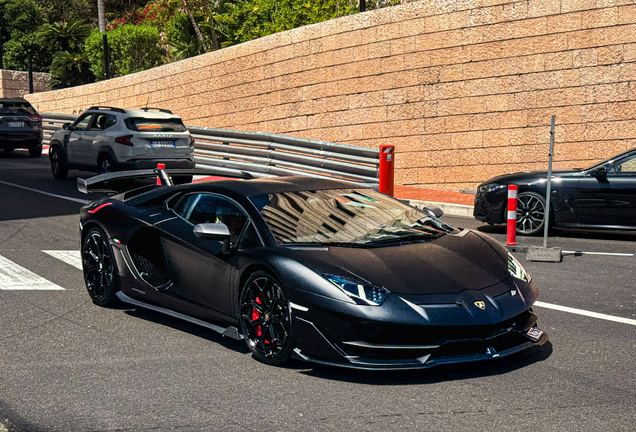 Lamborghini Aventador LP770-4 SVJ