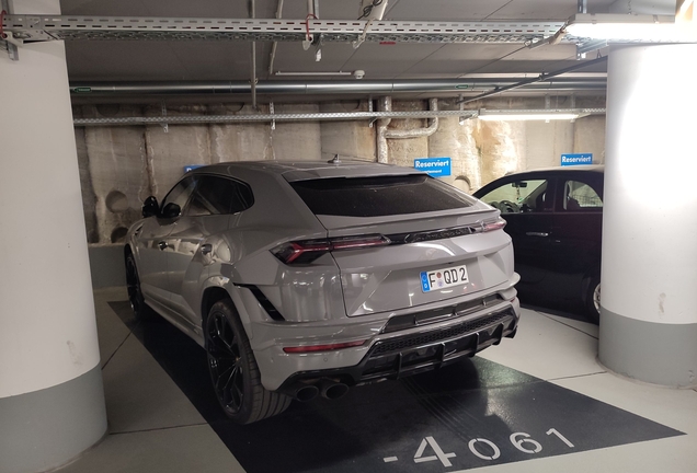 Lamborghini Urus S