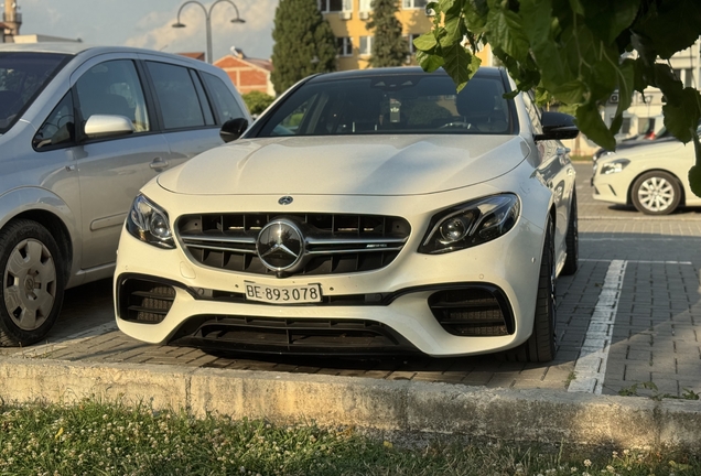 Mercedes-AMG E 63 S W213
