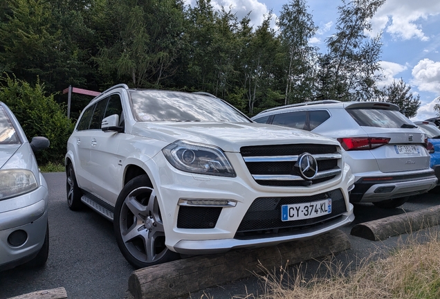 Mercedes-Benz GL 63 AMG X166