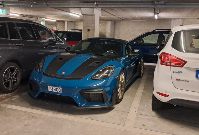 Porsche 718 Spyder RS Weissach Package