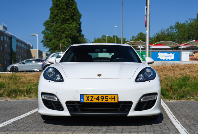 Porsche 970 Panamera GTS MkI