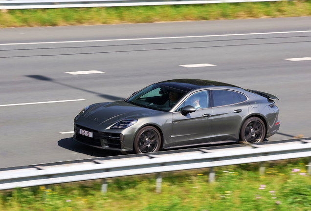 Porsche 972 Panamera Turbo S E-Hybrid