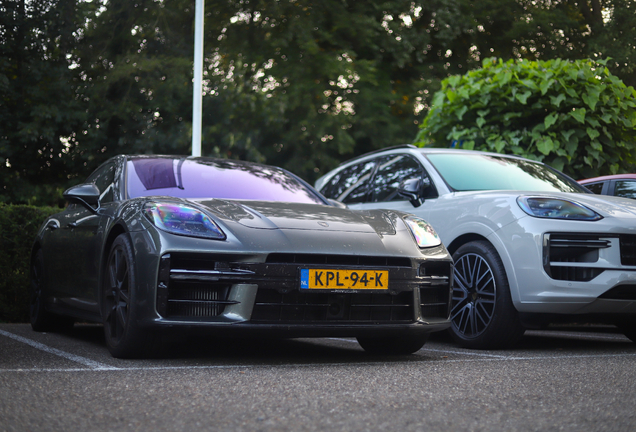 Porsche 972 Panamera Turbo S E-Hybrid