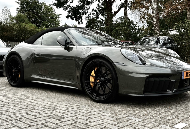 Porsche 992 Carrera 4 GTS Cabriolet MkII