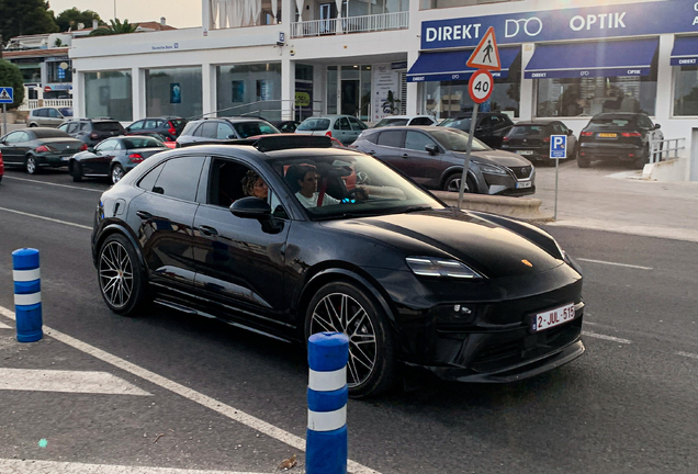 Porsche Macan EV GTS