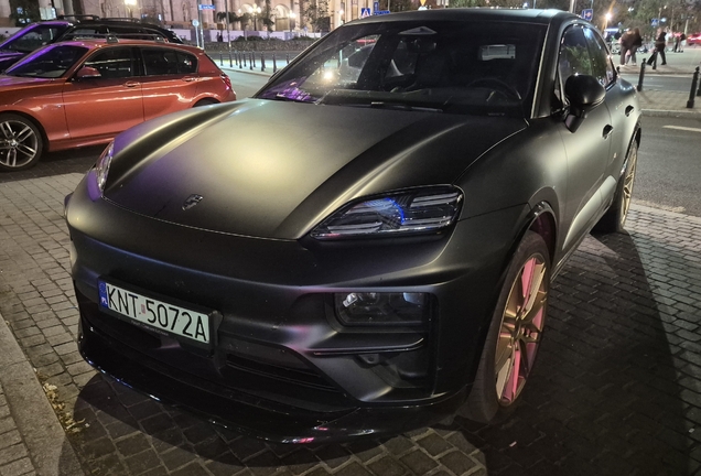 Porsche Macan EV Turbo