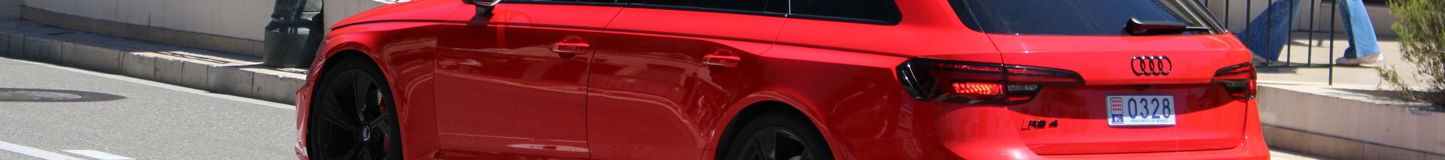 Audi RS4 Avant B9