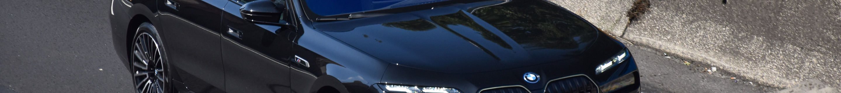 BMW M760e xDrive