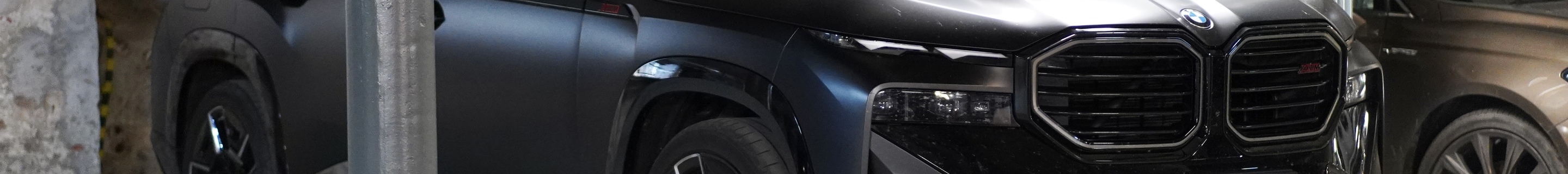 BMW XM G09