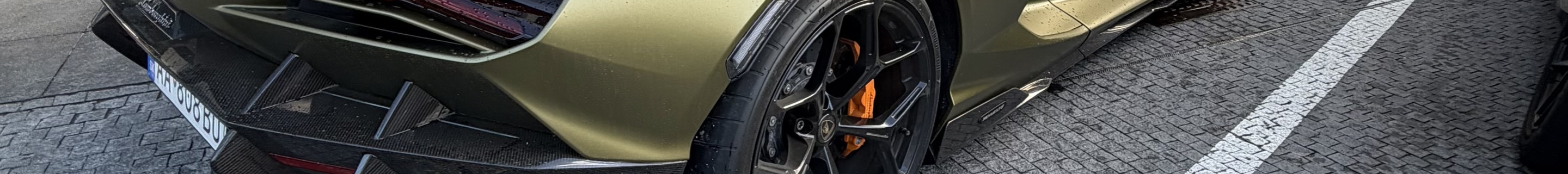 Lamborghini Revuelto