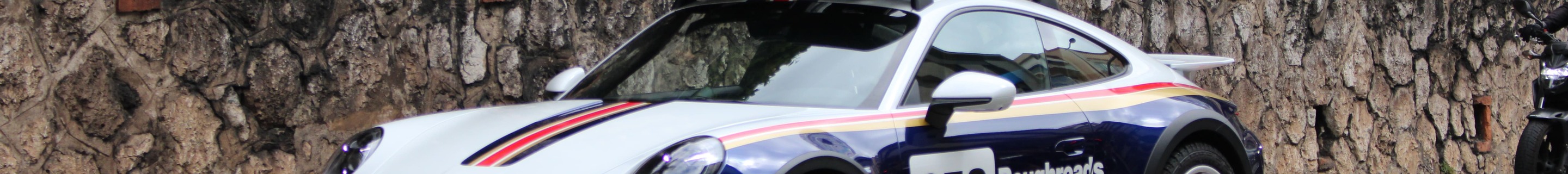 Porsche 992 Dakar