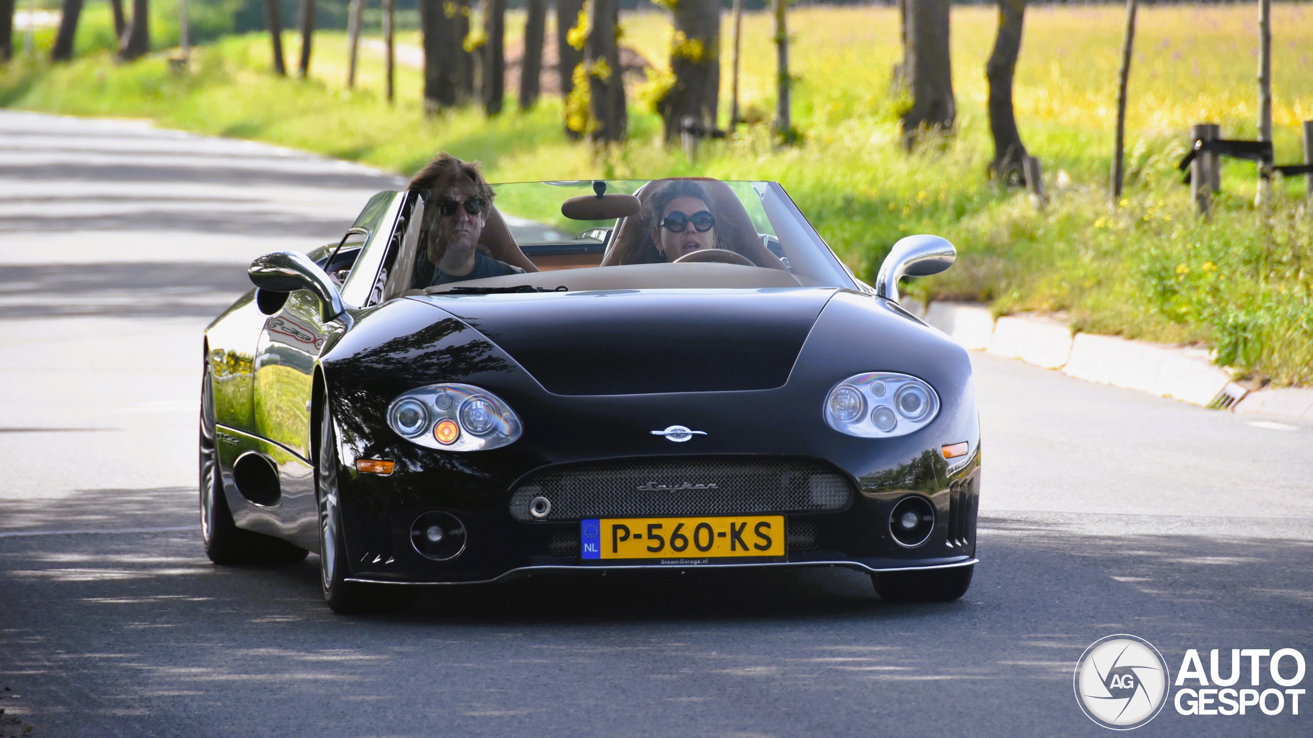 Nationale trots bekroond tot de spot van de dag: Spyker C8 Spyder SWB