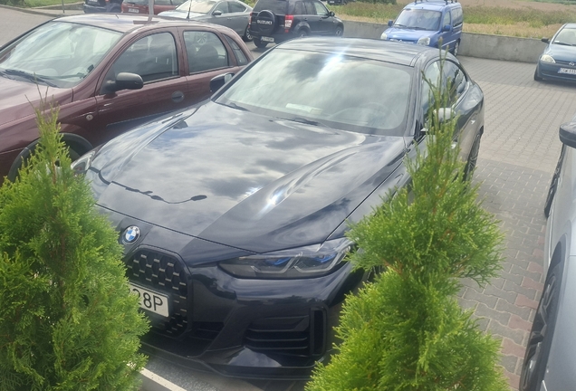 Alpina B4 BiTurbo Gran Coupé 2022