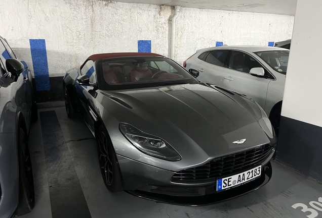 Aston Martin DB11 V8 Volante