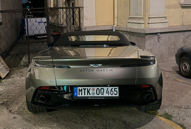 Aston Martin DB12 Volante