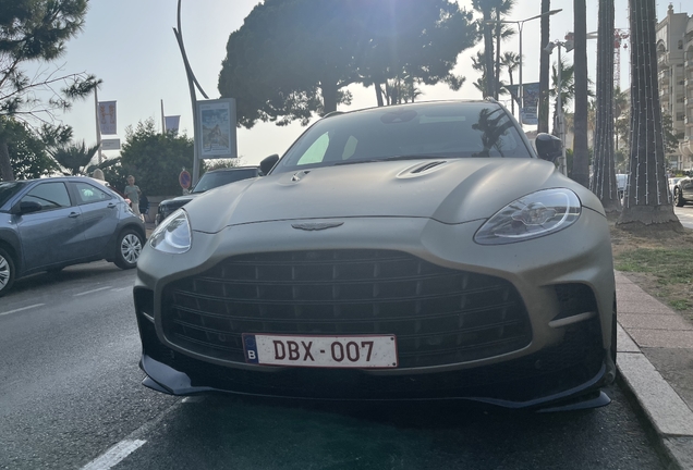 Aston Martin DBX707