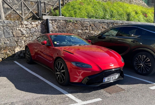 Aston Martin V8 Vantage 2018