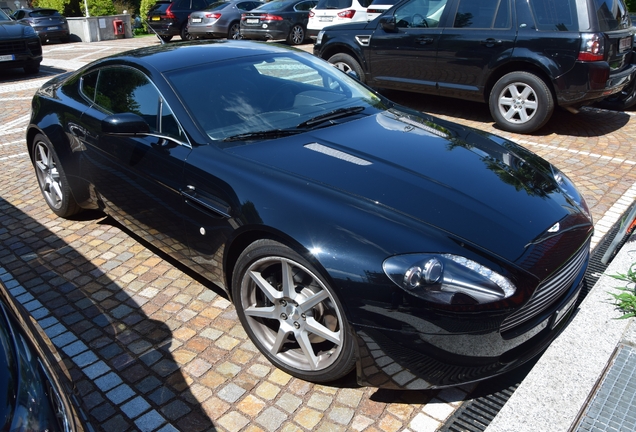 Aston Martin V8 Vantage