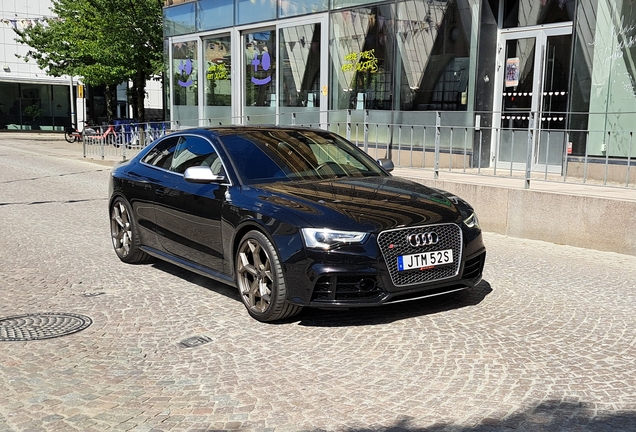 Audi RS5 B8 2012