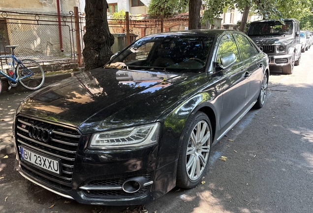 Audi S8 D4