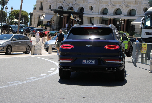Bentley Bentayga Azure 2024