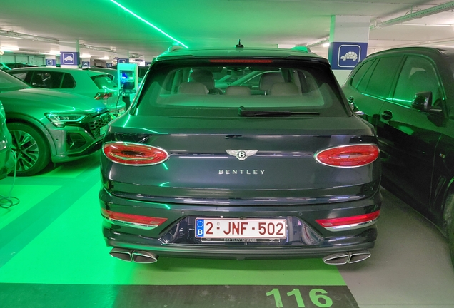 Bentley Bentayga Hybrid 2021