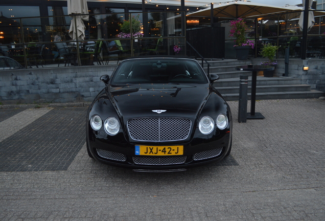 Bentley Continental GTC 2012