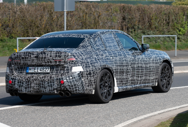 BMW M350 xDrive G50