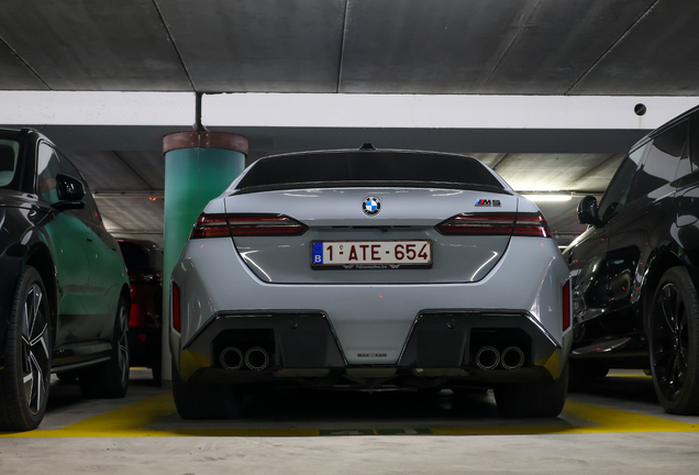 BMW M5 G90