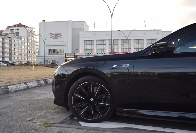 BMW M760e xDrive