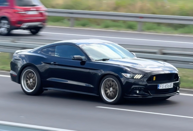 Ford Mustang GT 2015