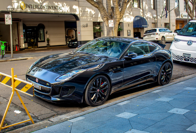 Jaguar F-TYPE R Coupé