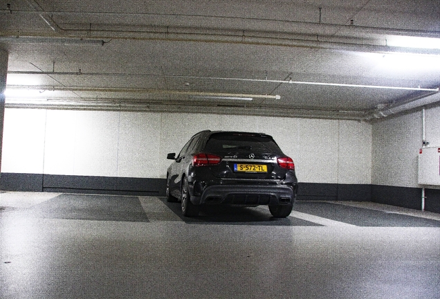 Mercedes-AMG GLA 45 X156 2017