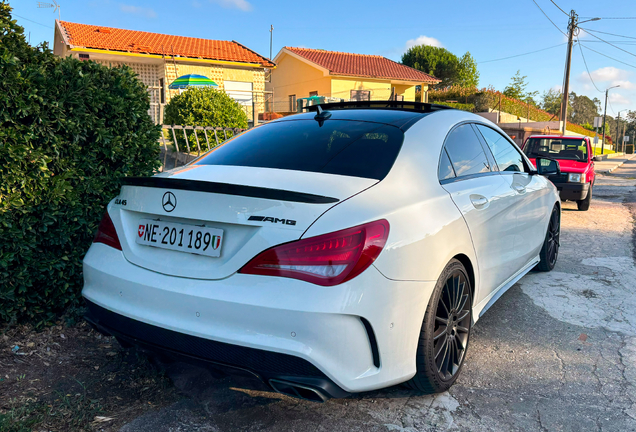 Mercedes-Benz CLA 45 AMG C117