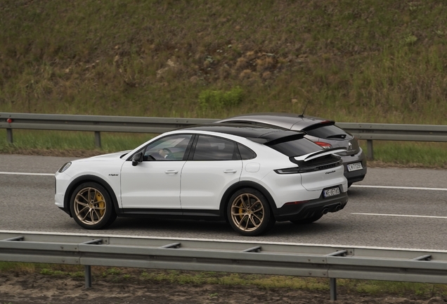 Porsche Cayenne Coupé Turbo E-Hybrid