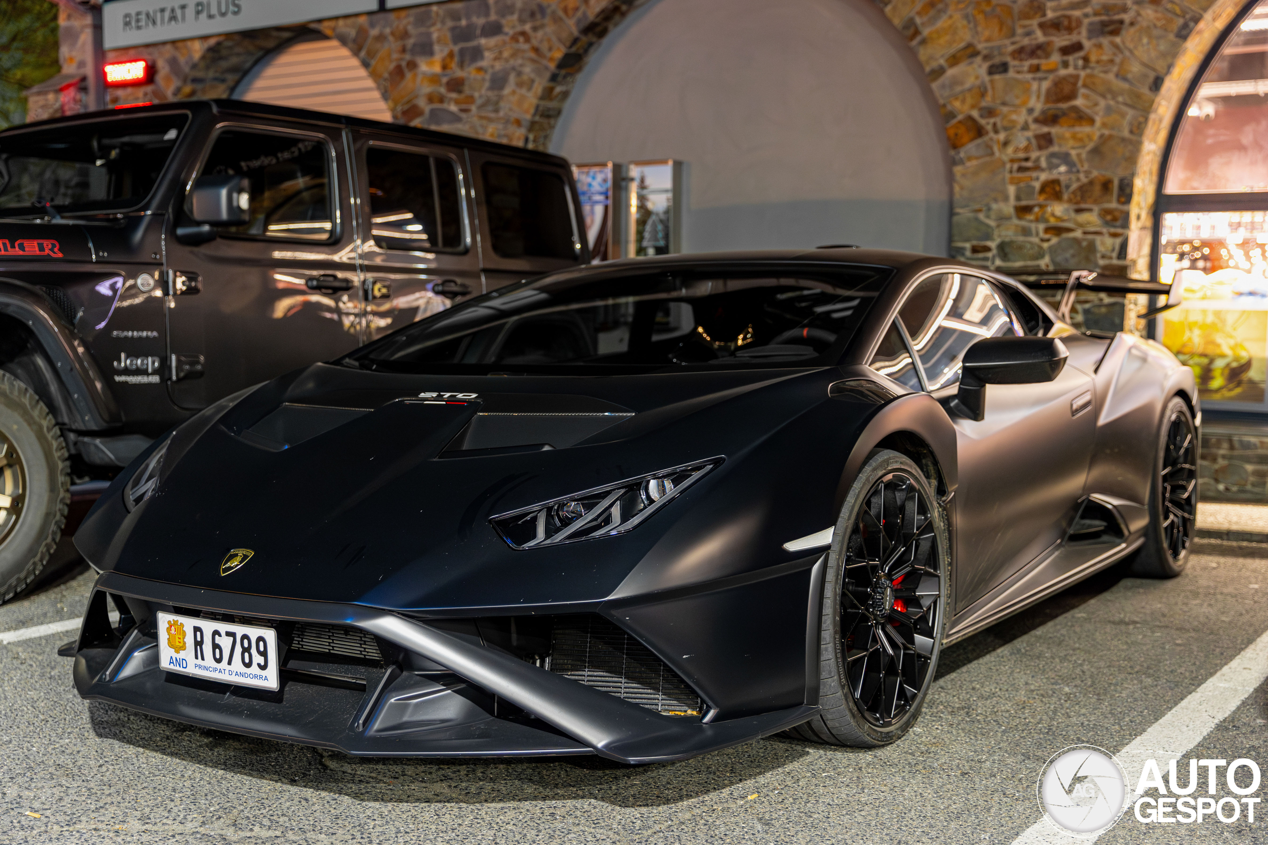 Lamborghini Huracán LP640-2 STO