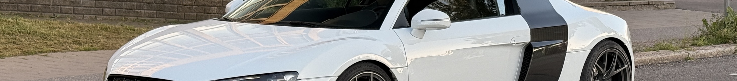 Audi R8 V10