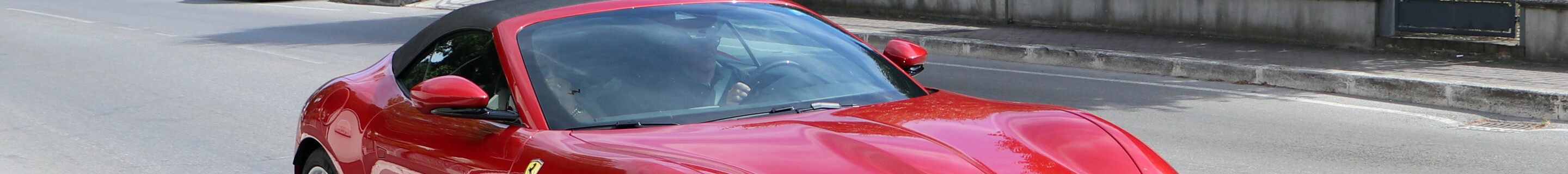 Ferrari Roma Spider