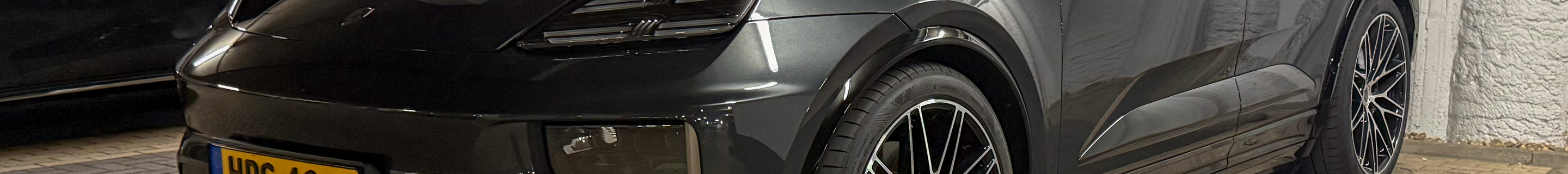 Porsche Macan EV Turbo