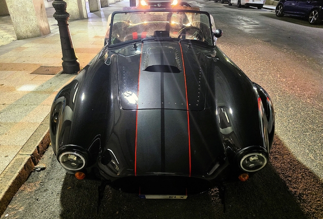 AC Cobra 427