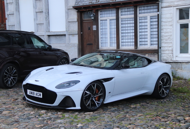Aston Martin DBS Superleggera