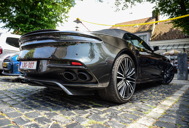 Aston Martin DBS Superleggera Volante